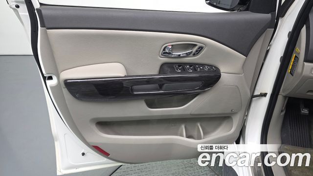 Kia Canival 2018 — photo 14