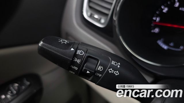 Kia Canival 2018 — photo 30