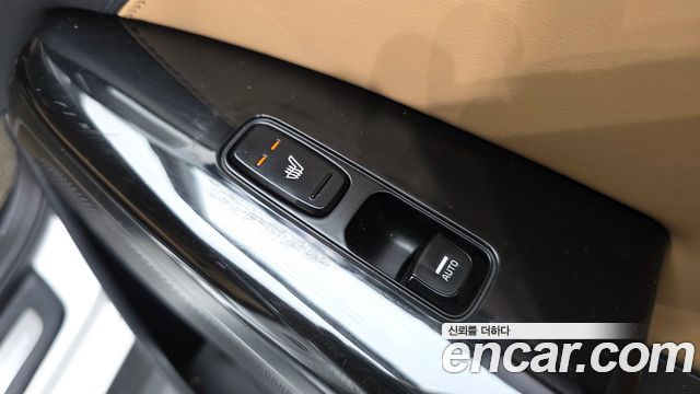 Kia K7 2020 — photo 19