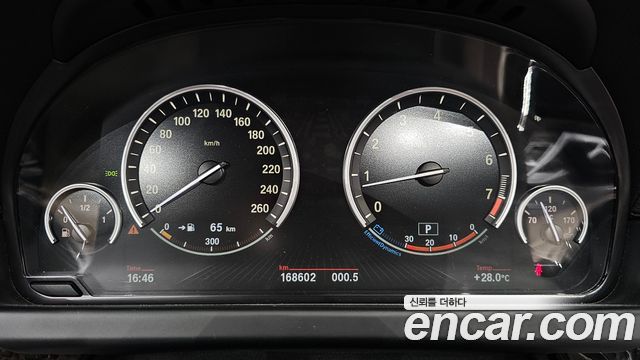 BMW 6-Series 2013 — photo 11