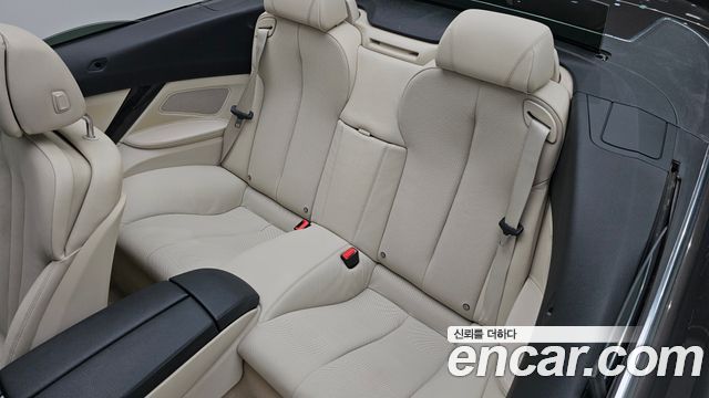 BMW 6-Series 2013 — photo 17