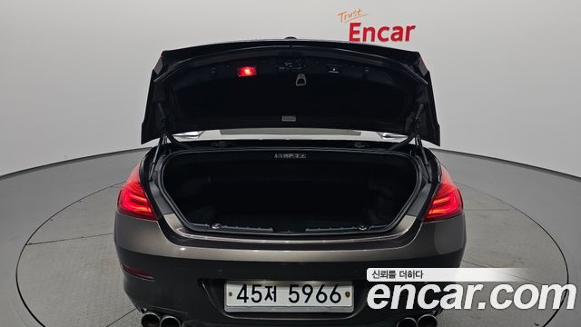 BMW 6-Series 2013 — photo 26