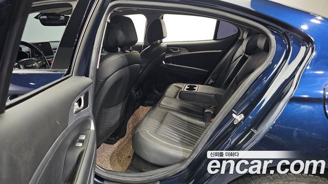 Genesis G70 2019 — photo 11