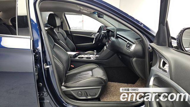 Genesis G70 2019 — photo 12