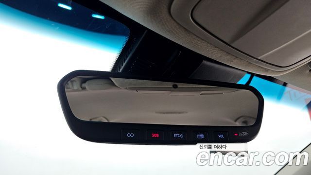 Genesis G70 2019 — photo 18