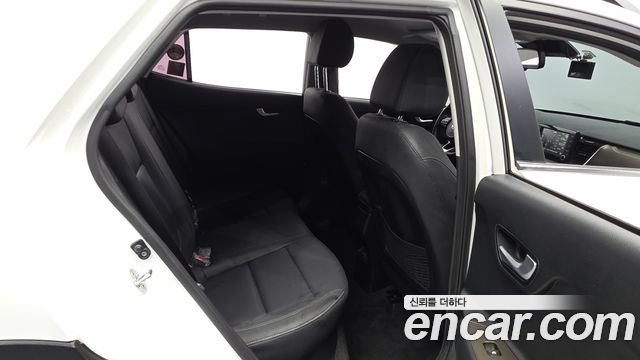 Kia Stonic 2019 — photo 17