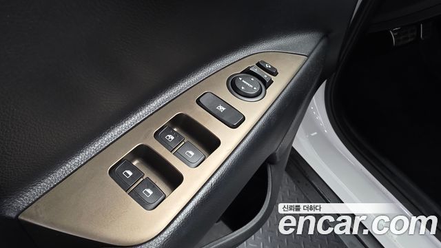 Kia Stonic 2019 — photo 30