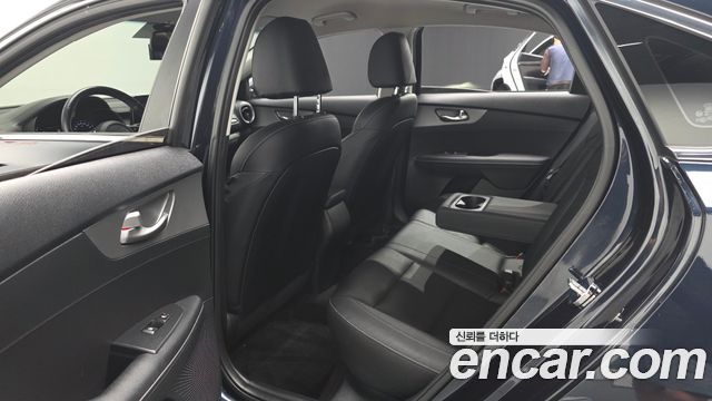 Kia K3 2021 — photo 17