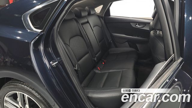 Kia K3 2021 — photo 18