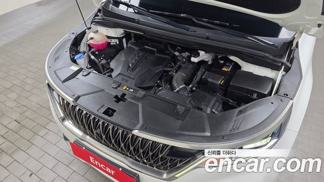 Kia Canival 2023 — photo 6