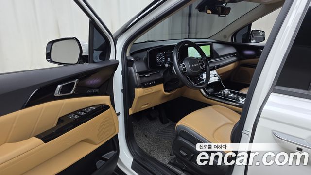 Kia Canival 2023 — photo 13