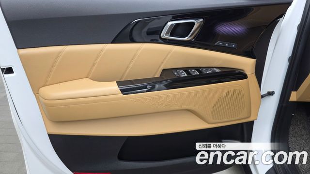 Kia Canival 2023 — photo 14