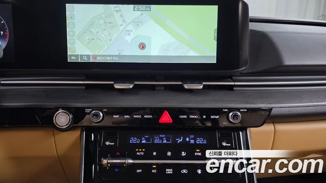 Kia Canival 2023 — photo 31