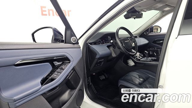 Land Rover Range Rover Evoque 2020 — photo 13