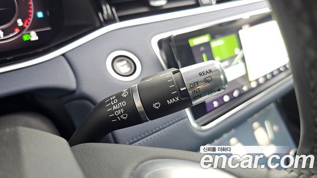 Land Rover Range Rover Evoque 2020 — photo 31