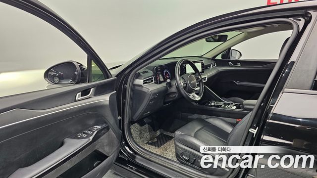 Kia K5 2022 — photo 10