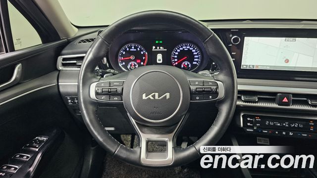 Kia K5 2022 — photo 13