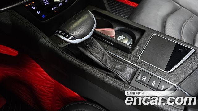 Cadillac CT6 2018 — photo 12