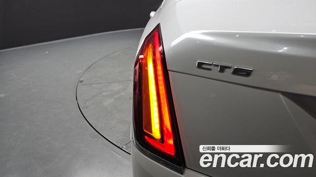 Cadillac CT6 2018 — photo 9