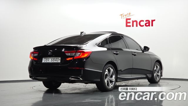 Honda Accord 2018 — photo 2