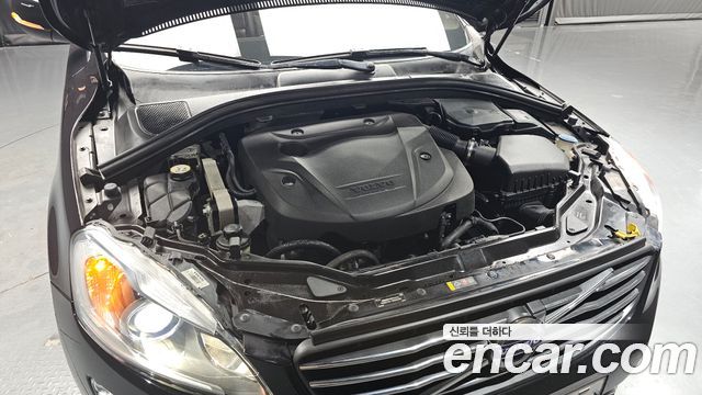 Volvo XC60 2017 — photo 6