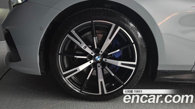 BMW 5-Series 2024 — photo 5