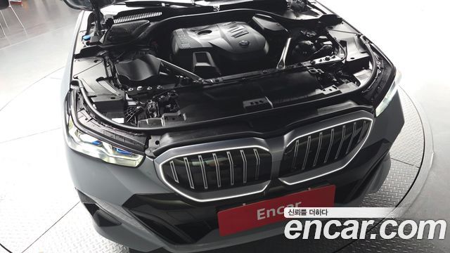 BMW 5-Series 2024 — photo 6