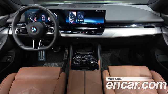 BMW 5-Series 2024 — photo 10