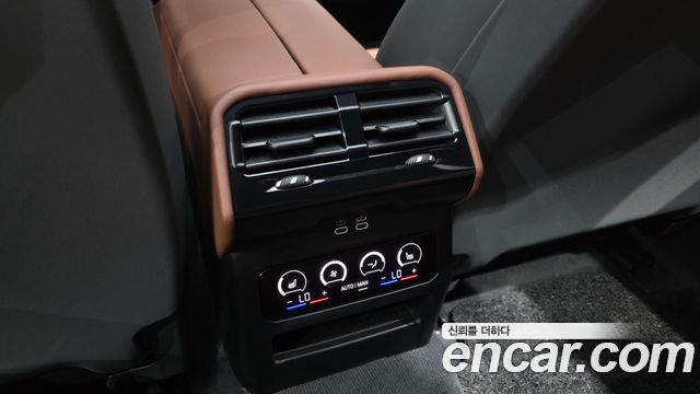 BMW 5-Series 2024 — photo 31