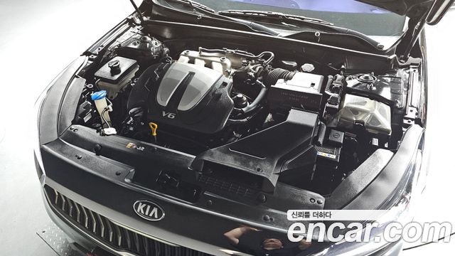 Kia K7 2016 — photo 6