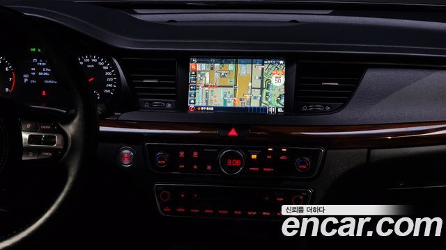 Kia K7 2016 — photo 14