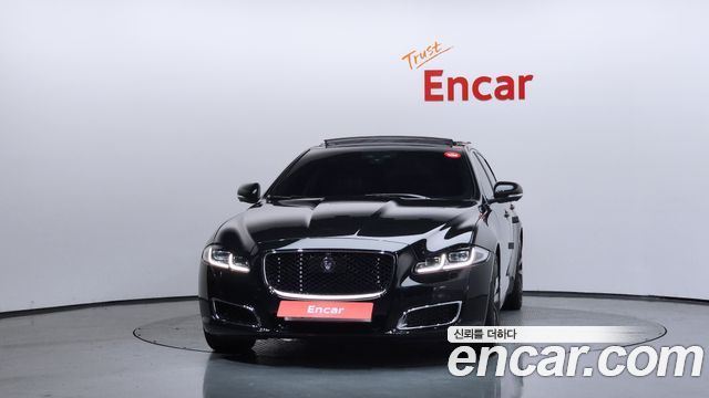 Jaguar XJ 2019 — photo 3