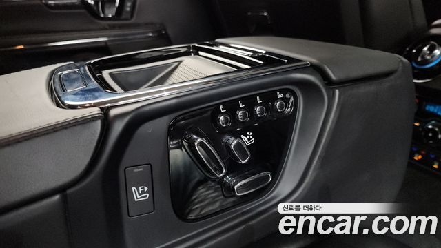 Jaguar XJ 2019 — photo 29