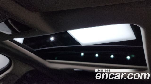 Jaguar XJ 2019 — photo 34