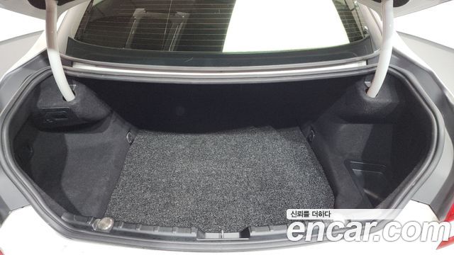 BMW 6-Series 2016 — photo 18