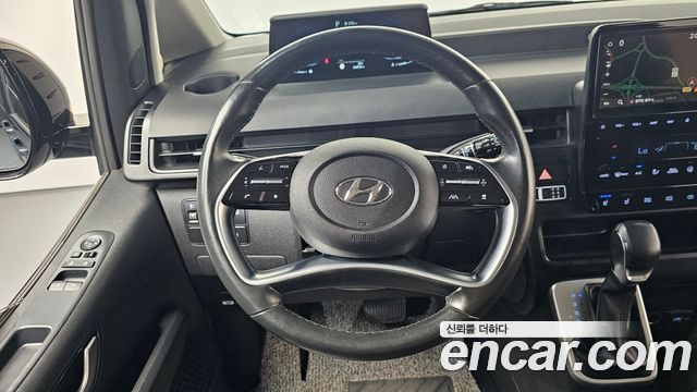 Hyundai Staria 2022 — photo 18