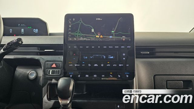 Hyundai Staria 2022 — photo 19