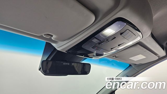Hyundai Staria 2022 — photo 21