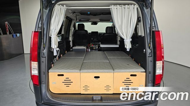 Hyundai Staria 2022 — photo 31