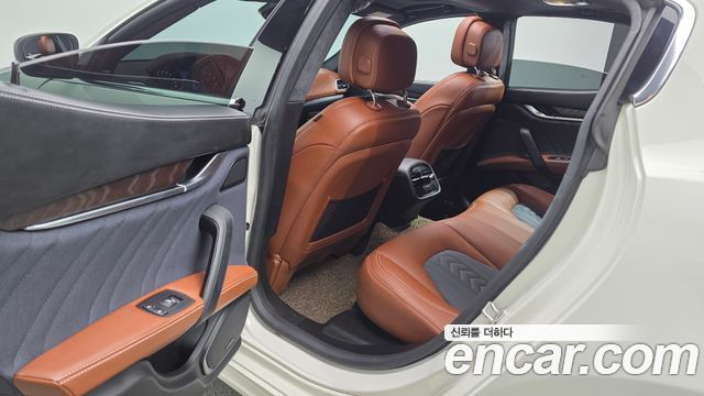 Maserati Ghibli 2020 — photo 18