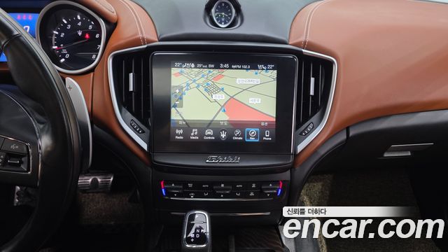 Maserati Ghibli 2020 — photo 19