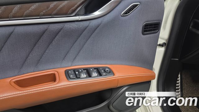 Maserati Ghibli 2020 — photo 26