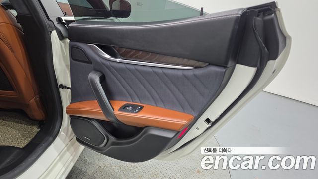 Maserati Ghibli 2020 — photo 15