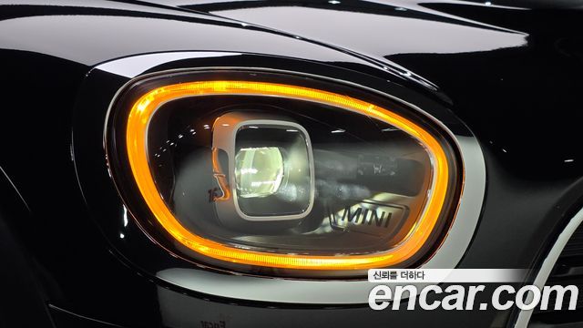 Mini Countryman 2023 — photo 8