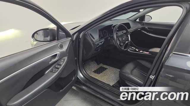 Hyundai Sonata 2022 — photo 13