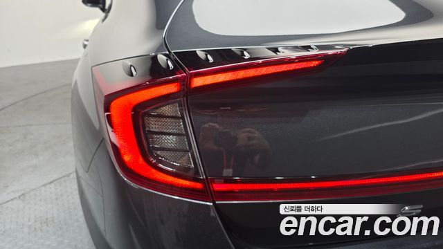 Hyundai Sonata 2022 — photo 9