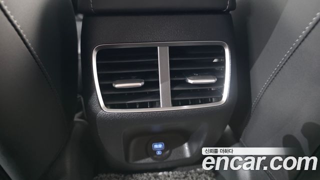 Hyundai Sonata 2022 — photo 32