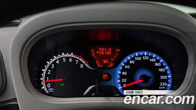 Nissan Cube 2014 — photo 8