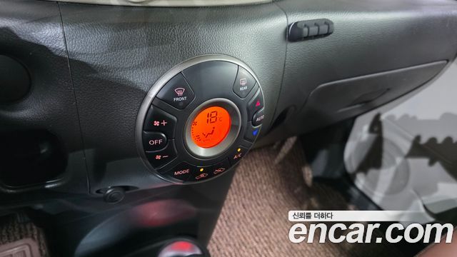Nissan Cube 2014 — photo 15