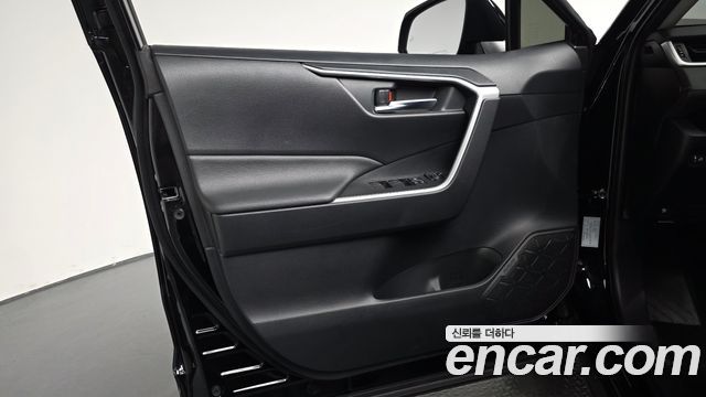 Toyota RAV4 2024 — photo 14